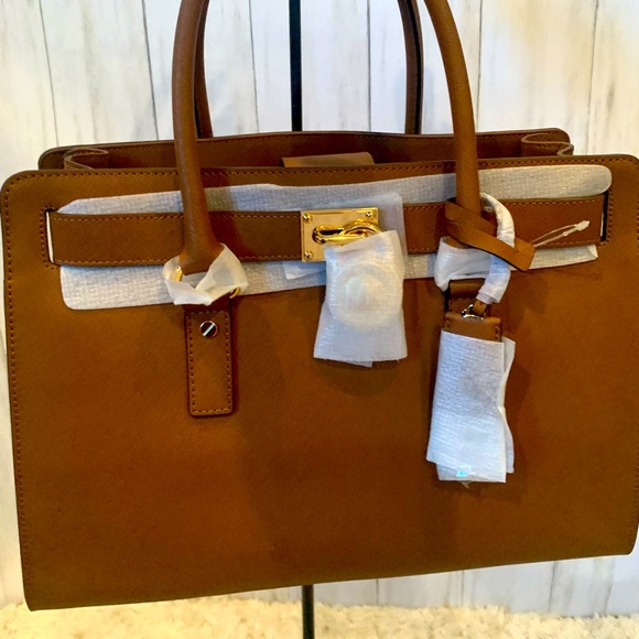 New Michael Kors Hamilton tote in luggage - Picture 5 of 7